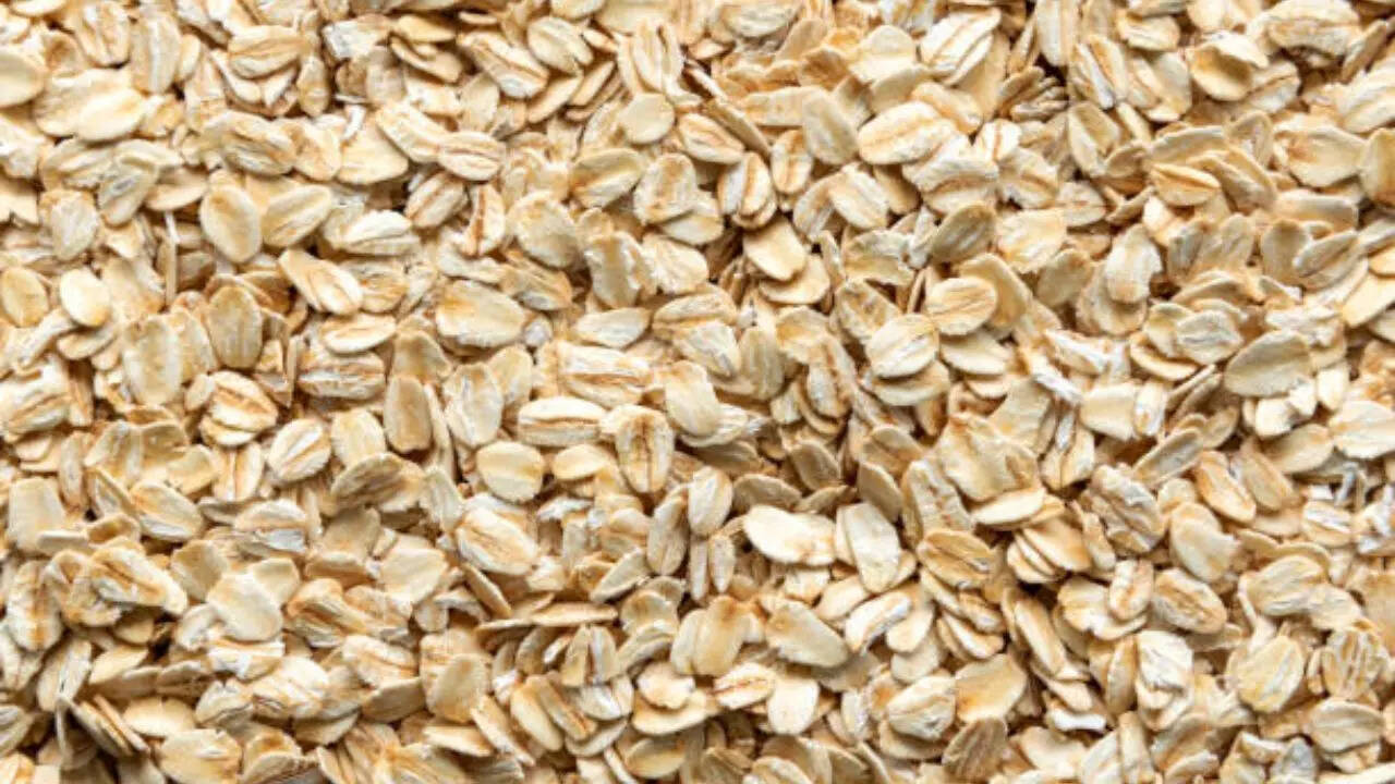 How do oats help in weight loss?