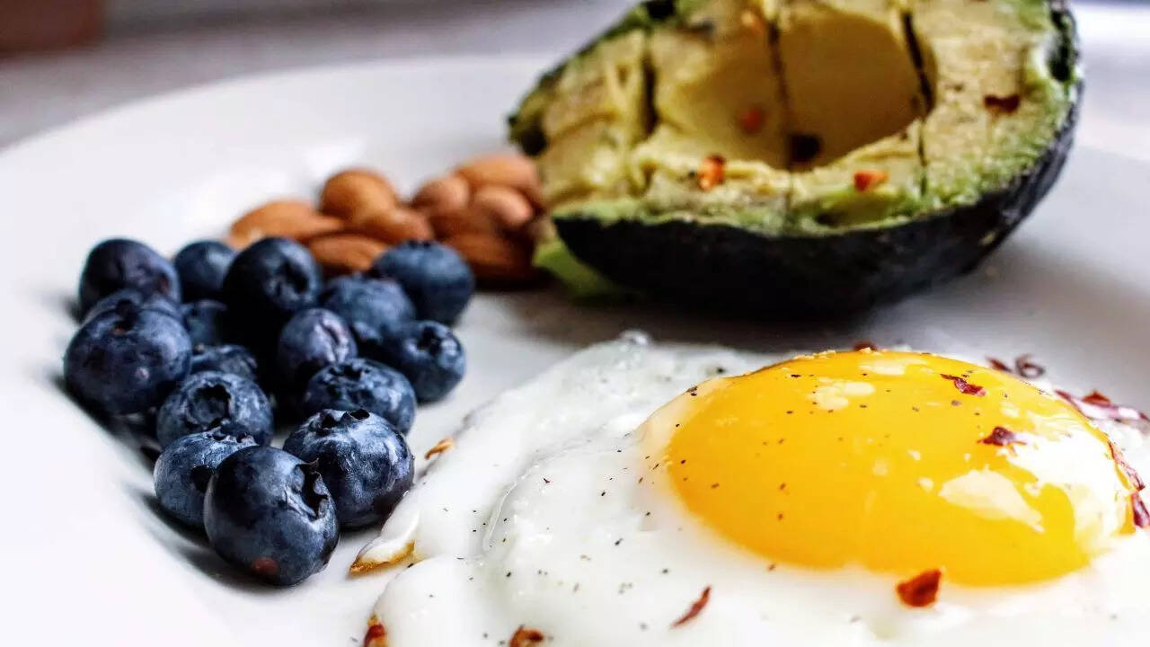 Eggs with fruit