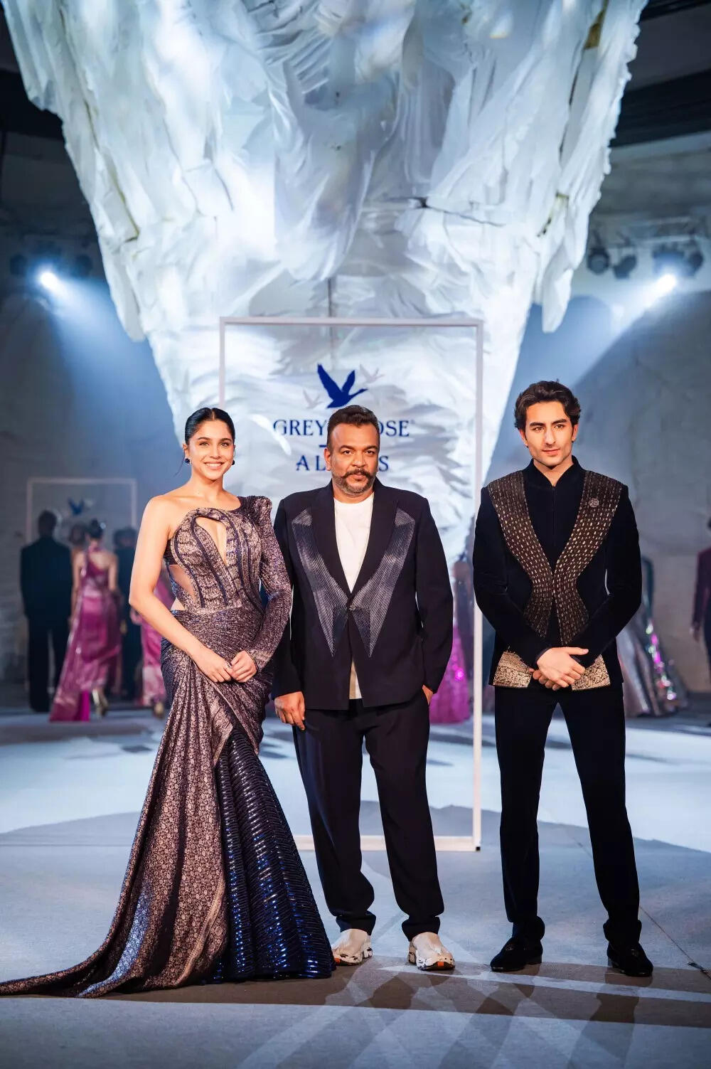 Sharvari Wagh, Amit Aggarwal, Ibrahim Ali Khan (1)