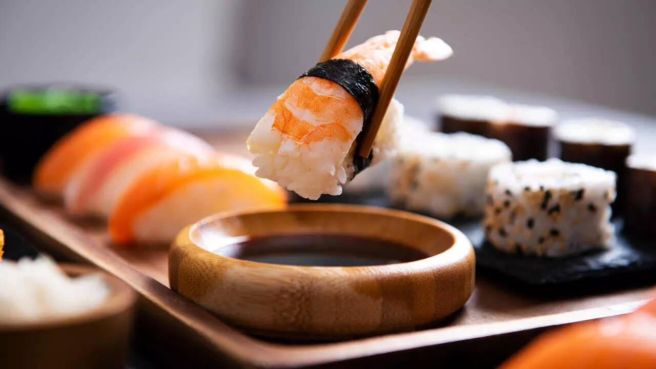 From sushi-making classes to Michelin-starred dining, Tokyo offers both tradition and cutting-edge artistry. From sushi-making classes to Michelin-starred dining, Tokyo offers both tradition and cutting-edge artistry.