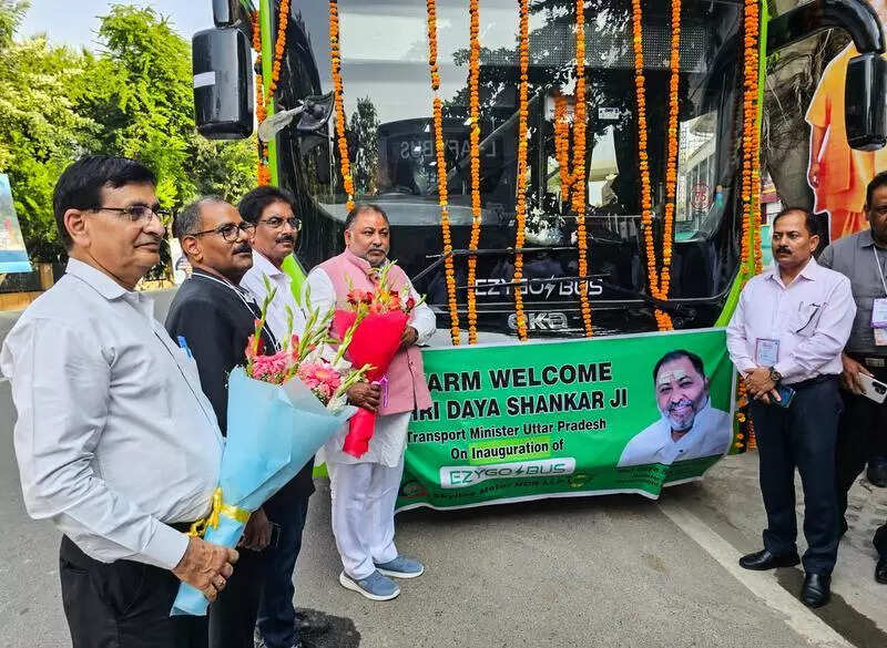 Now, take e-buses to Dehradun from Greater Noida