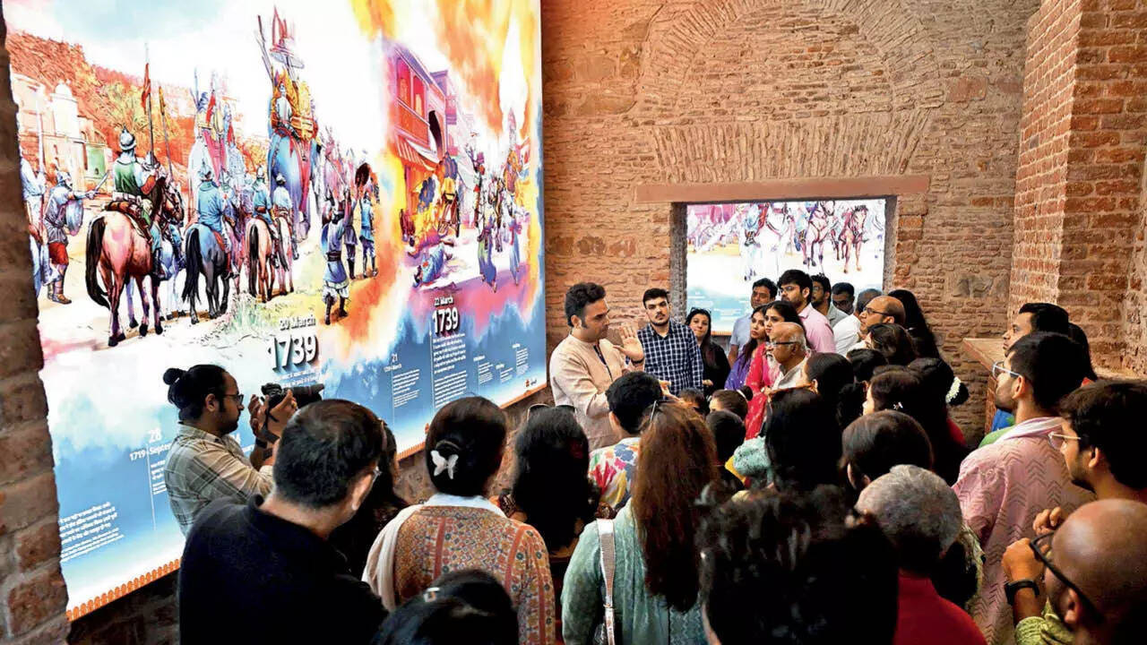 A guided walk through the Red Fort