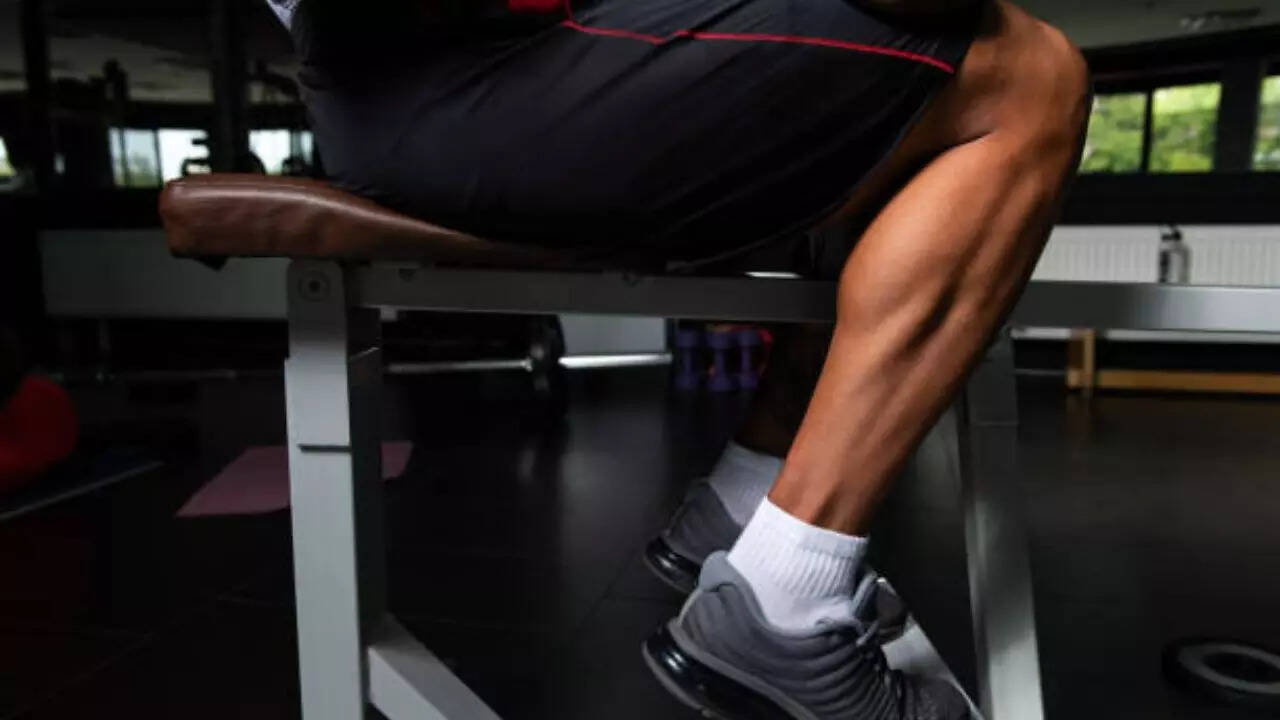 Sitting calf raises
