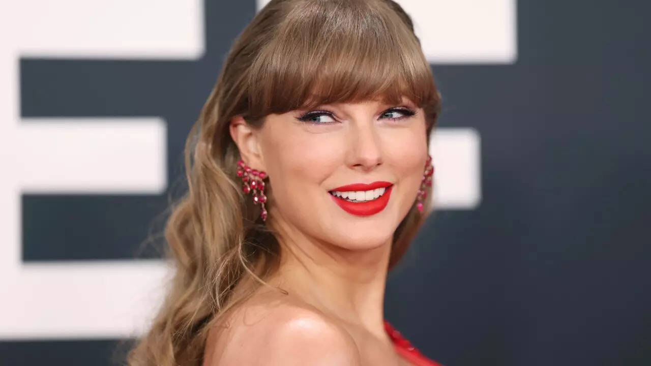 Taylor Swift (16)