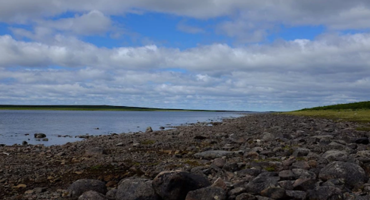 Lake Anjikuni (Photo: Nicolas Perrault II / Public Domain)