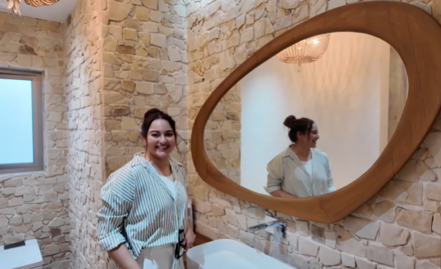 Photo courtesy - Sonakshi Sinha vlog Photo courtesy - Sonakshi Sinha vlog