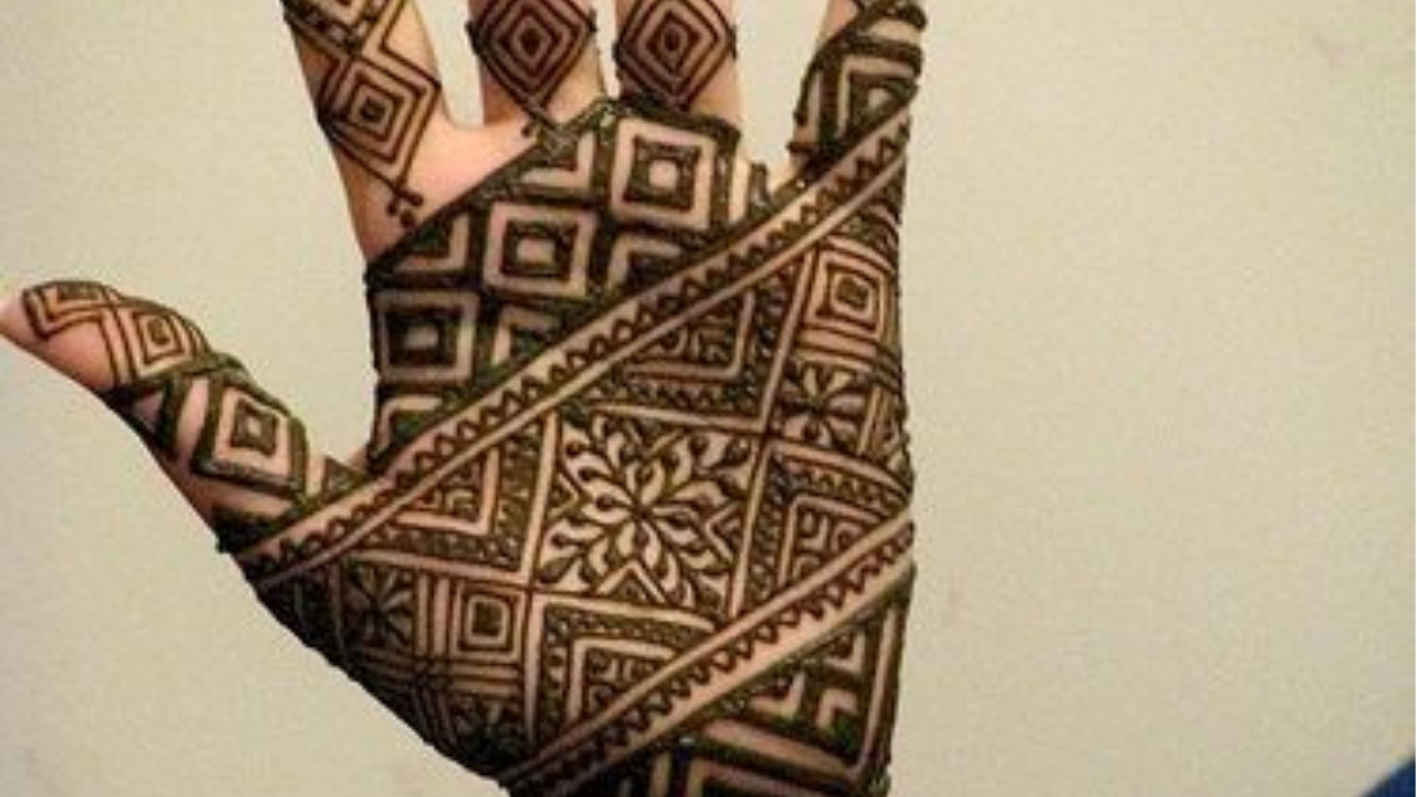 (Image Credits: Pinterest) The geometric patterns