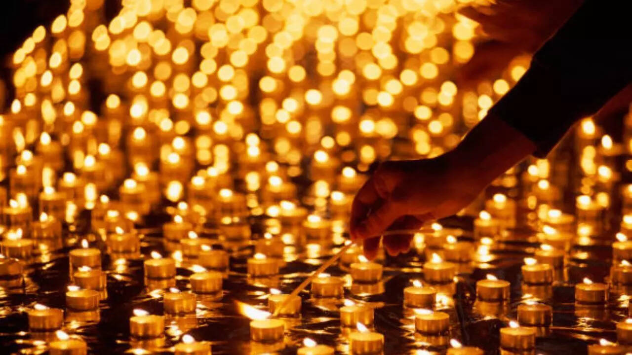 Image credits: Getty Images What are the timings for Diwali Puja in the US?