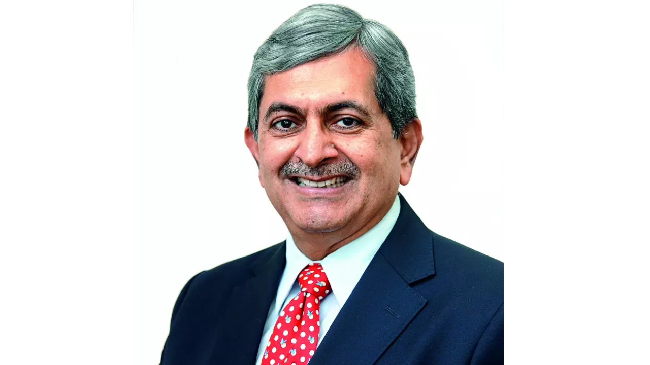 Dr Hemant Thacker