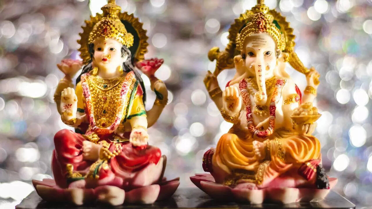 Credit: Canva Goddess Lakshmi and Lord Ganesha