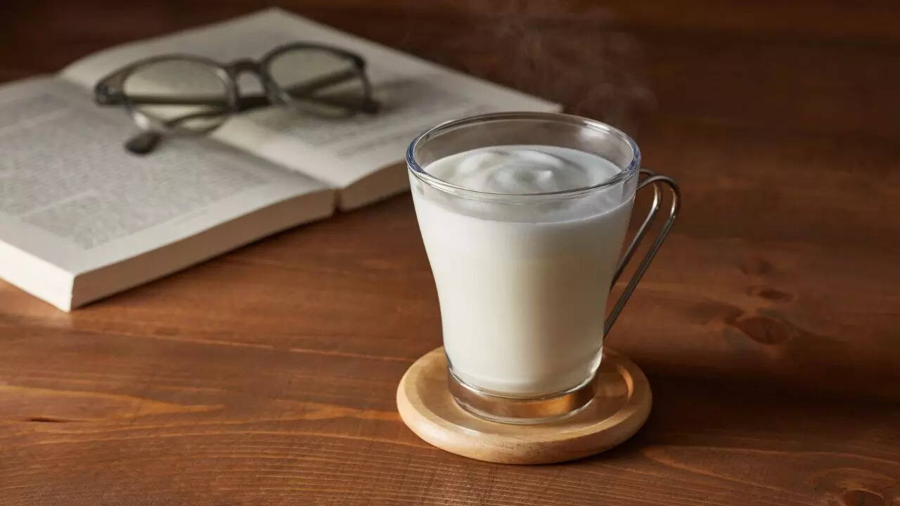 5 healthy milk-based drinks to relieve cough and cold naturally this winter
