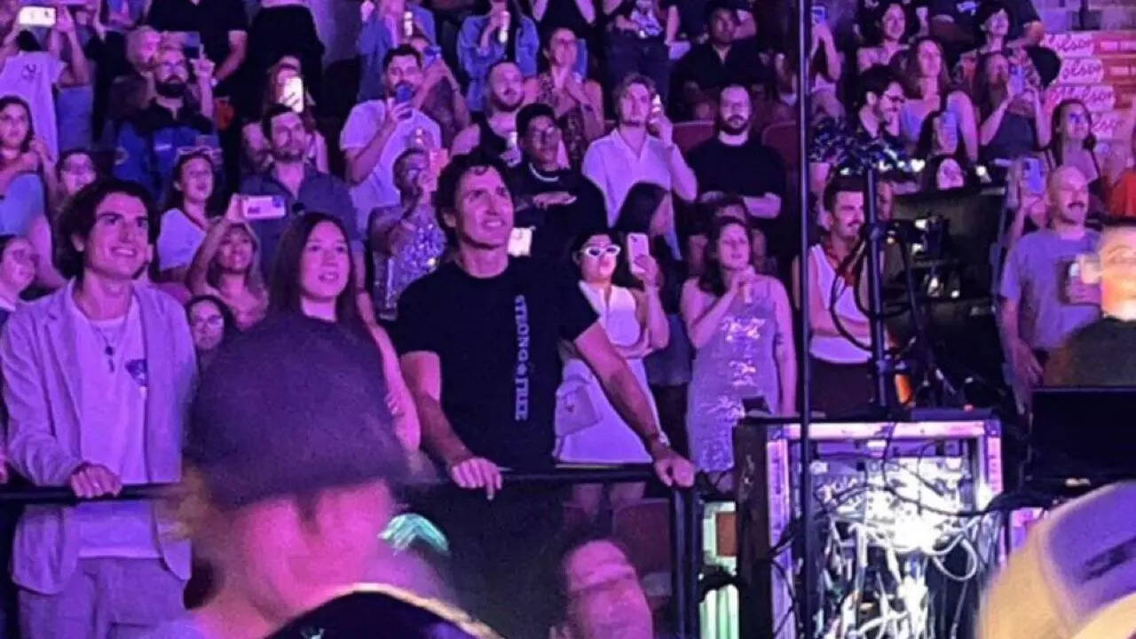 Trudeau attends Perry's concert