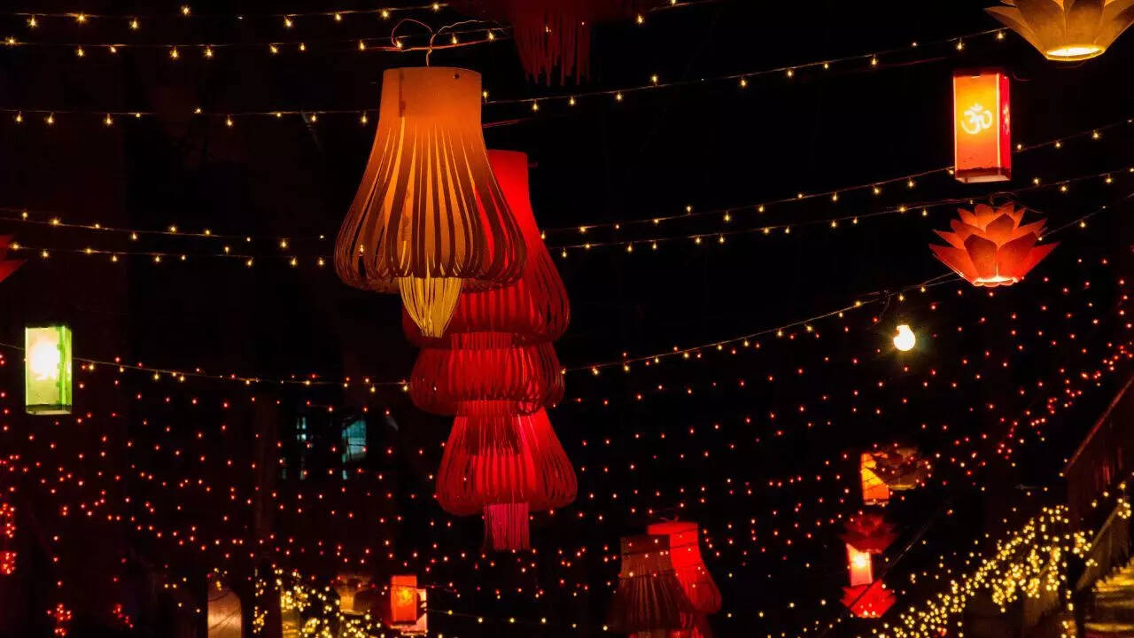 Diwali 2025: Is it on 20th or 21st October? Here’s your complete Diwali puja guide