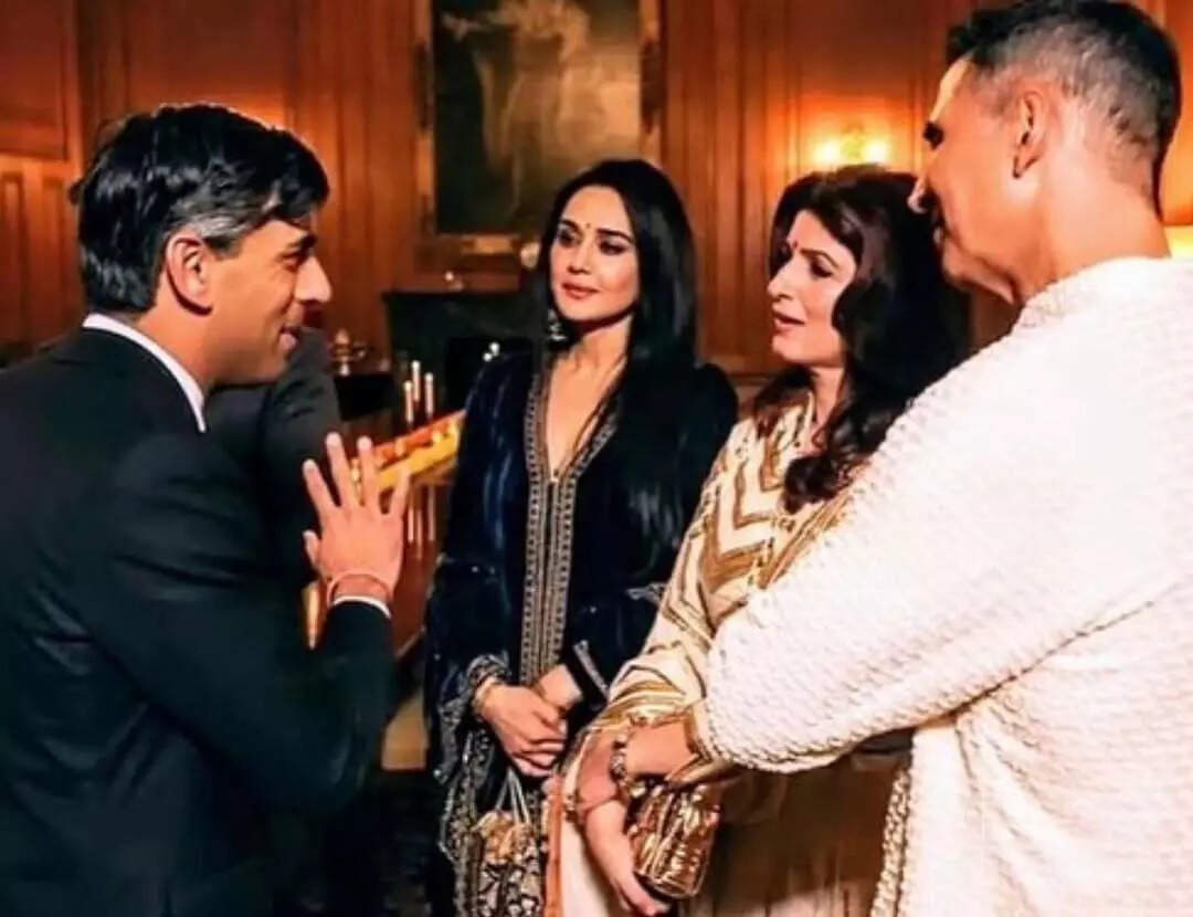 Preity Zinta @realpz shares her pictures from Diwali celebrations in the UK with the Prime Minis (1)