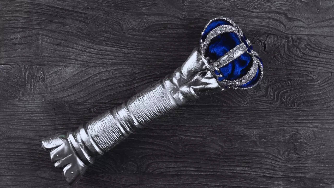 Royal symbol