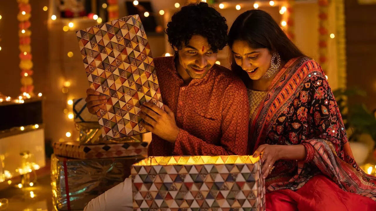 Skip crackers and choose greener celebrations