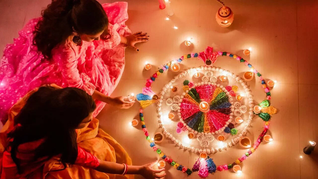 दिवाली 2025: क्या यह 20 या 21 अक्टूबर को है? यहां आपकी संपूर्ण दिवाली पूजा मार्गदर्शिका है