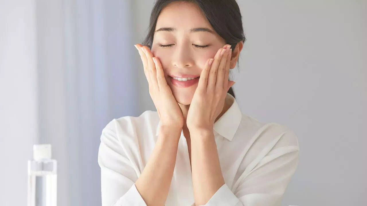 Anjeer benefits for skin: Reduce wrinkles, enhances elasticity, and get glowing skin