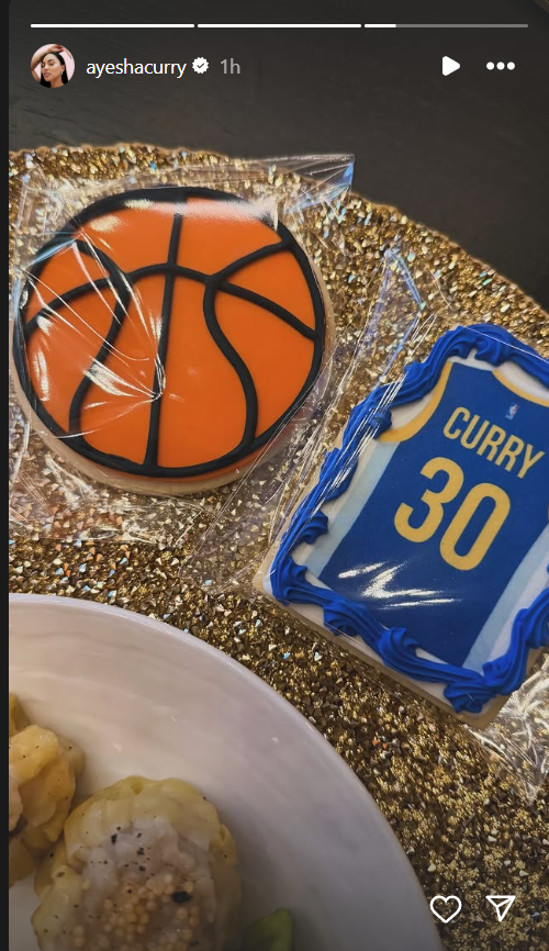 Ayesha Curry made the day special for the NBA legend.(Image via Ayesha Curry/Instagram) Stephen Curry