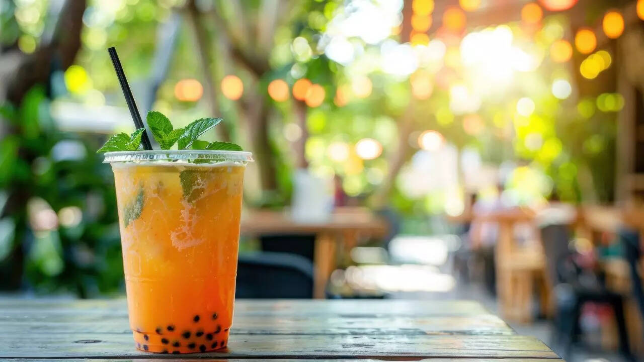 Bubble tea ingredients that could contribute to kidney stones