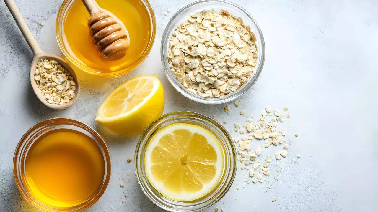 Chemical burns and photosensitivity from applying lemon to your face