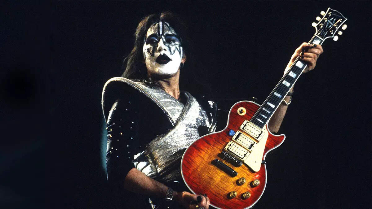 Kiss Ace freshly
