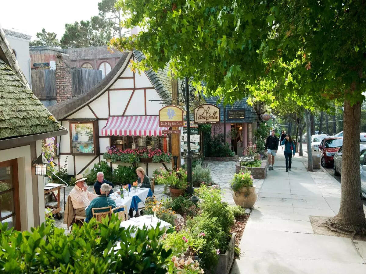 Visit California & Hub