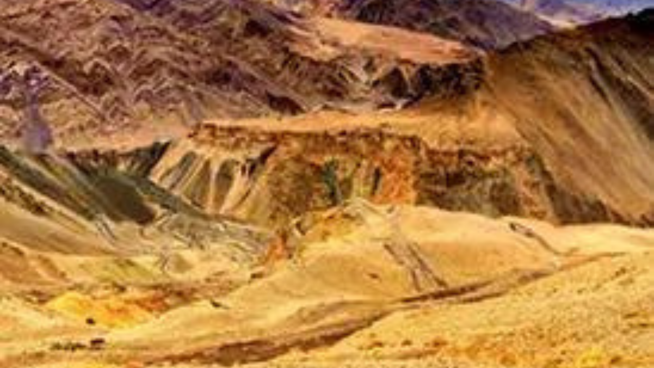 AIN’T NO MOUNTAIN HIGH ENOUGH... Hardy geologists mapped Himalayan minerals