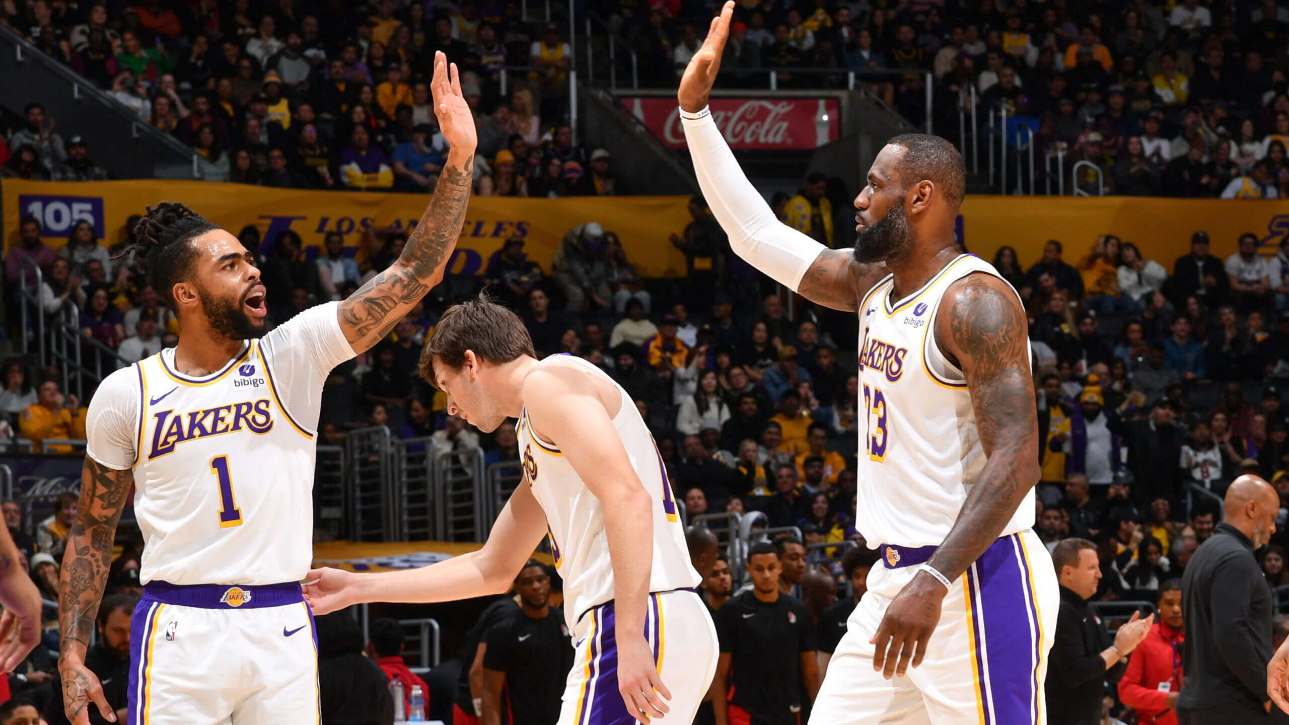 Los Angeles Lakers in a game (Image via Getty) Los Angeles Lakers in a game