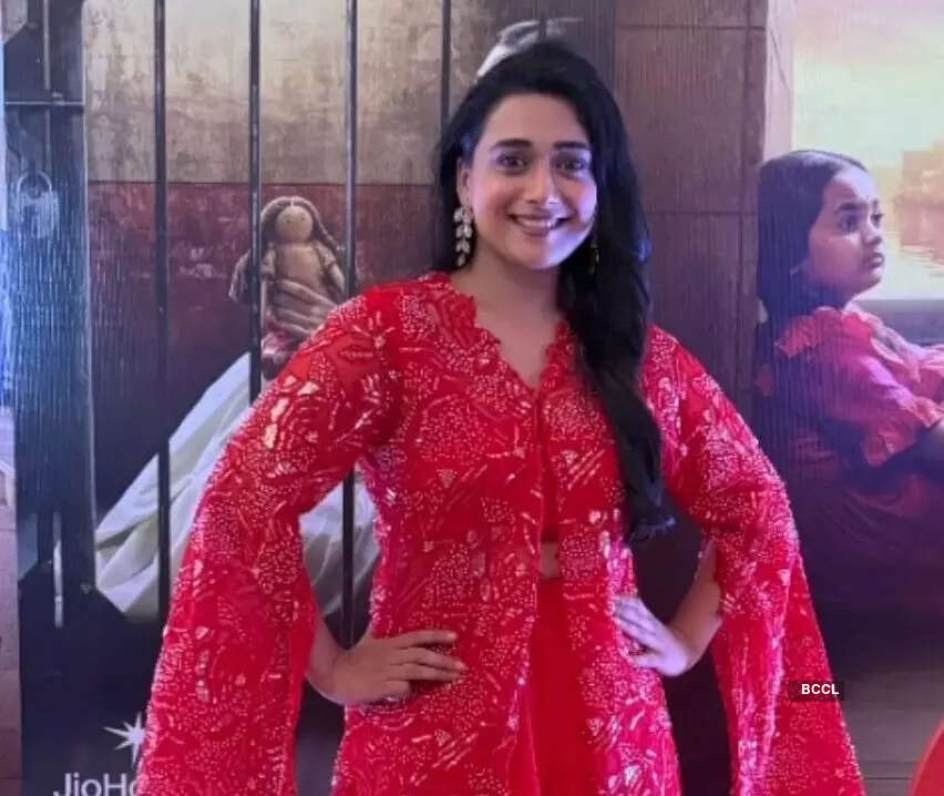 Radhika Muthukumar Radhika Muthukumar