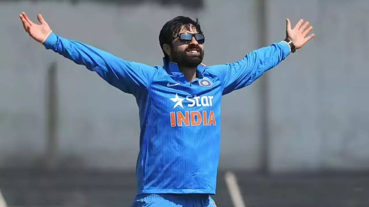 File photo of Parvez Rasool. Parvez Rasool (TOI Photo)