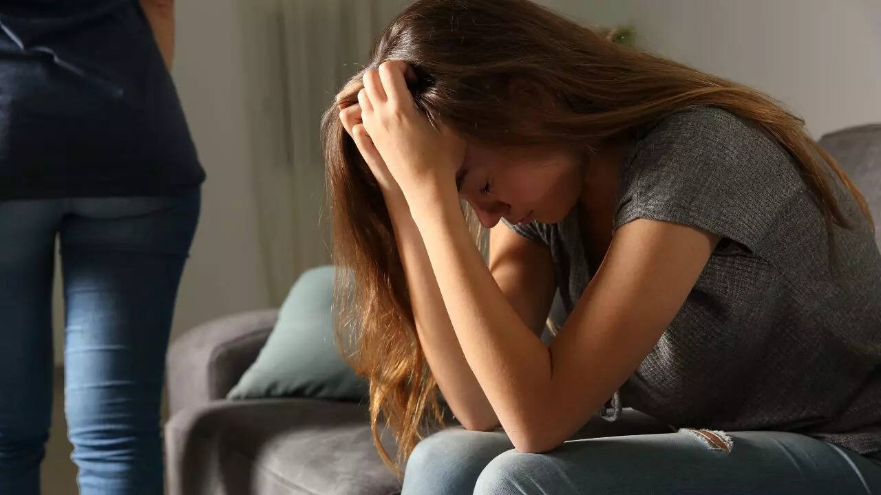 क्यों कुछ ब्रेकअप को दूसरों की तुलना में ठीक होने में अधिक समय लगता है?