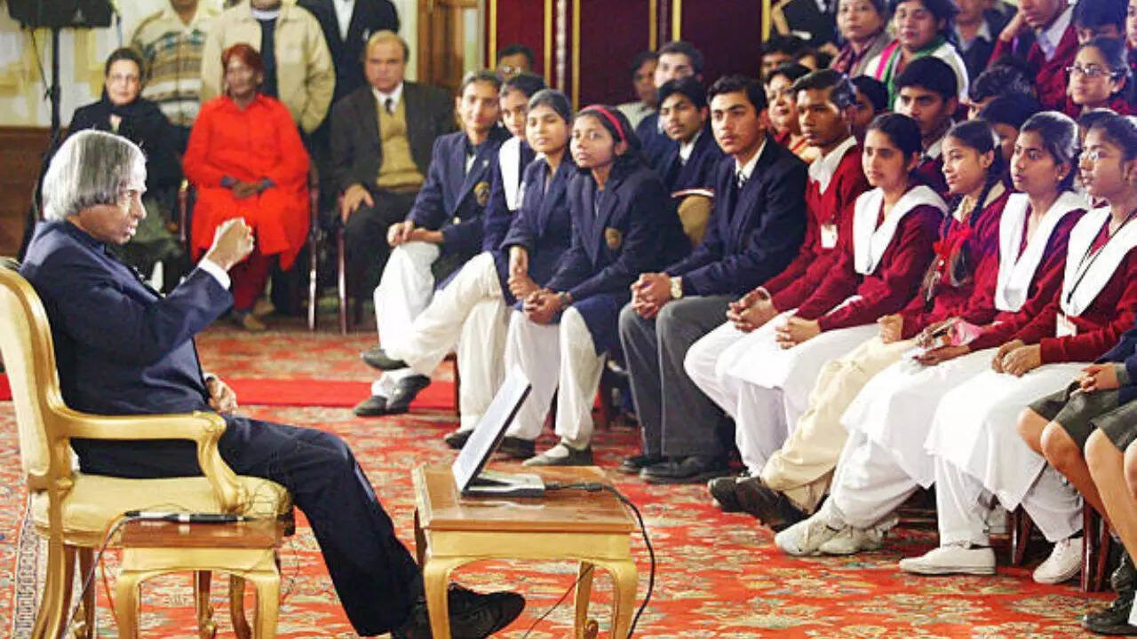 एक व्याख्यान के दौरान एपीजे अब्दुल कलाम