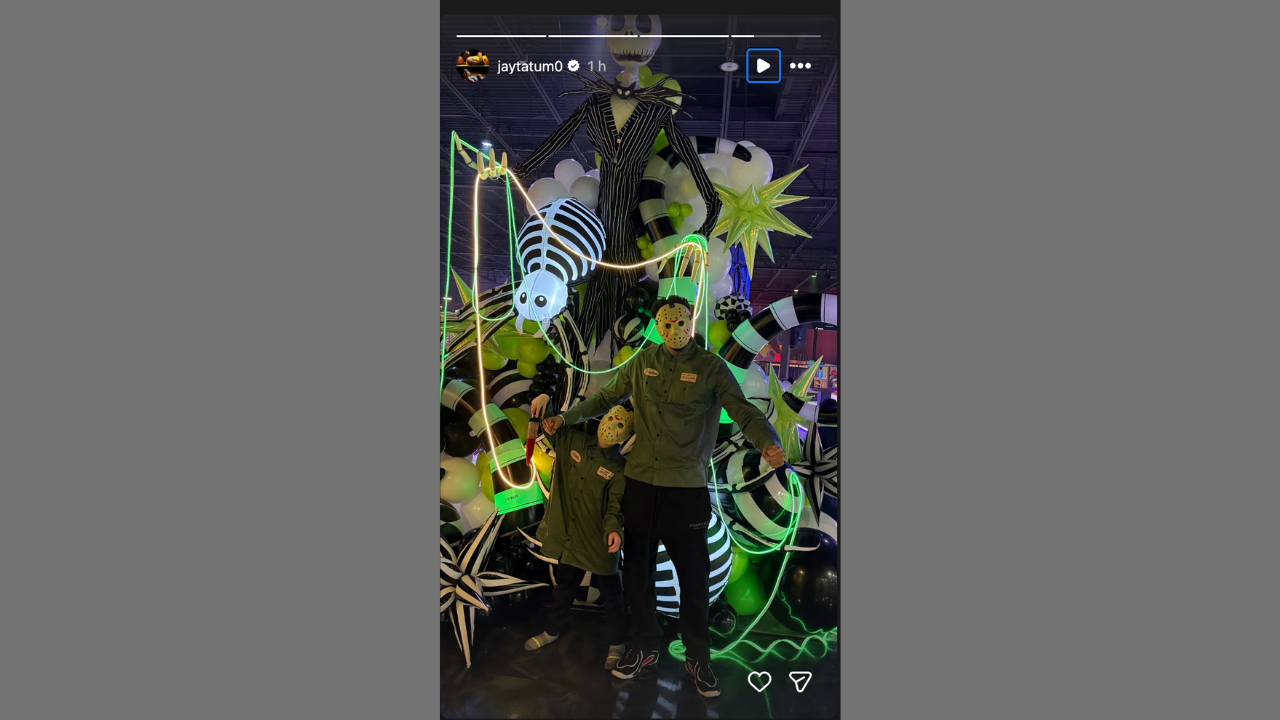 Jayson-Tatum-with-his-son-Deuce-pulling-off-slasher-look