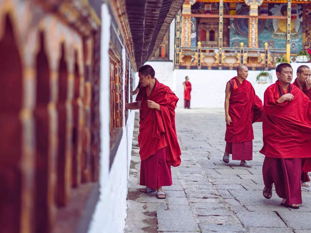 Bhutan monks