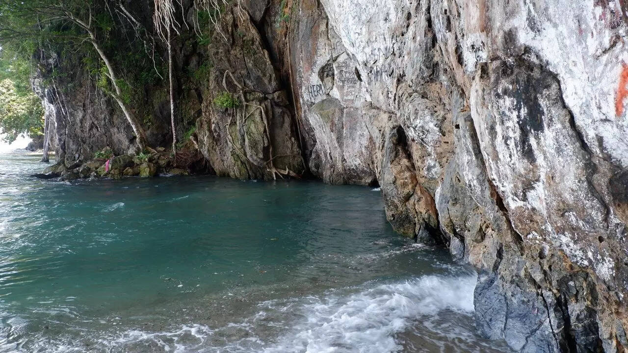 Tamborasi River