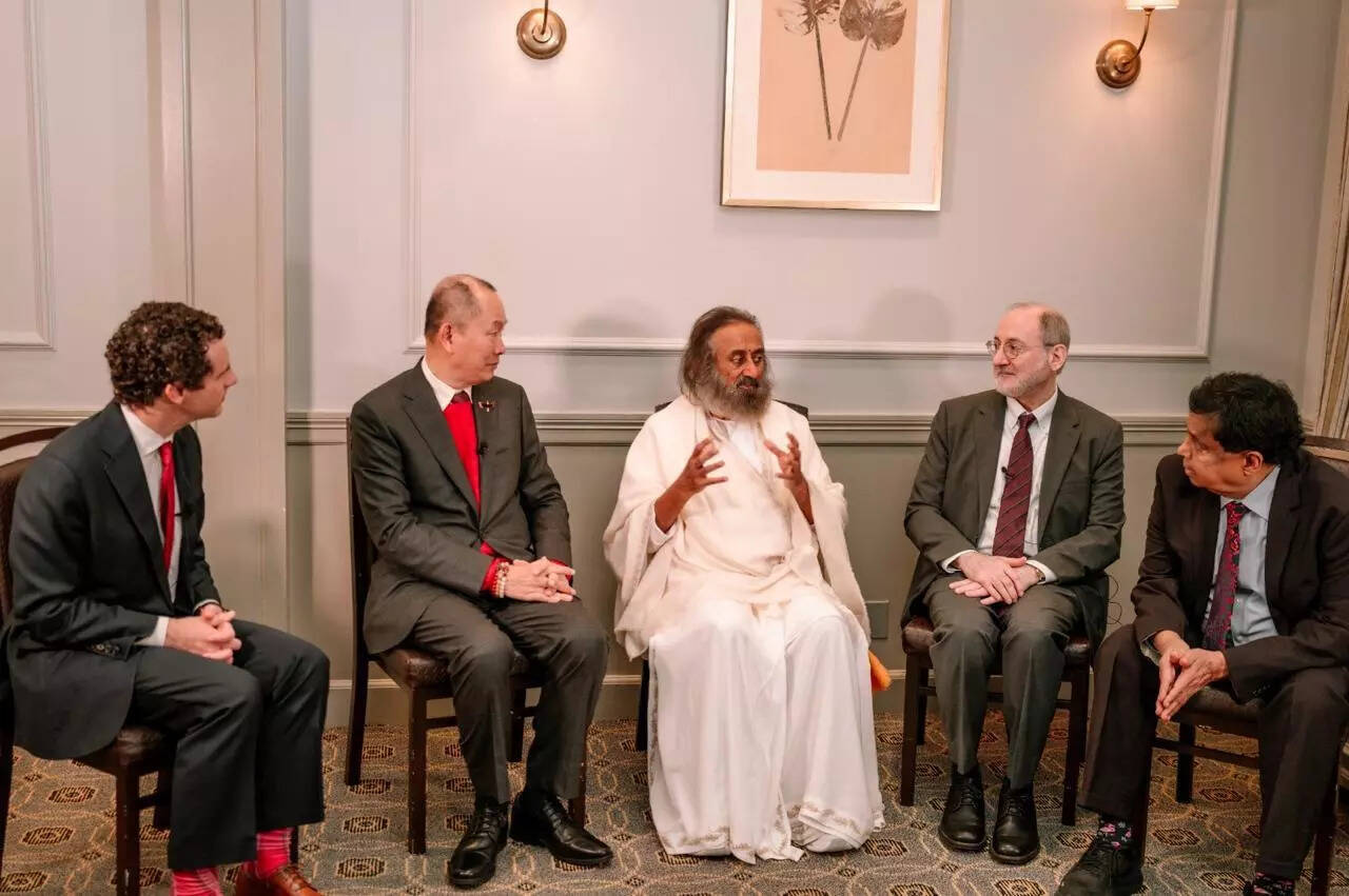Sri Sri Ravi Shankar conferred with 2025 World Peace and Security Leadership award