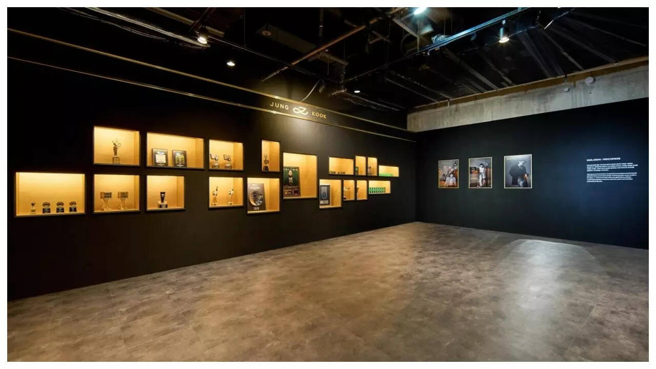 Jung Kook's 'GOLDEN_ The Moments' Exhibition in Mumbai (3)