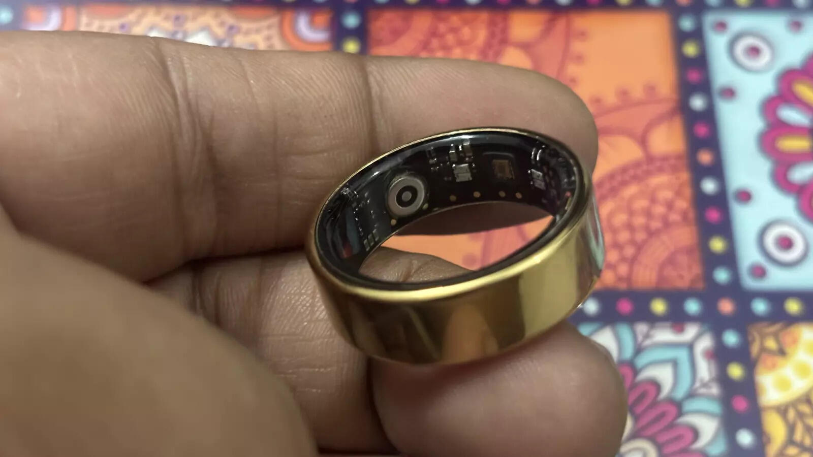 Tracking sensors on Boat Smart Ring Active Plus