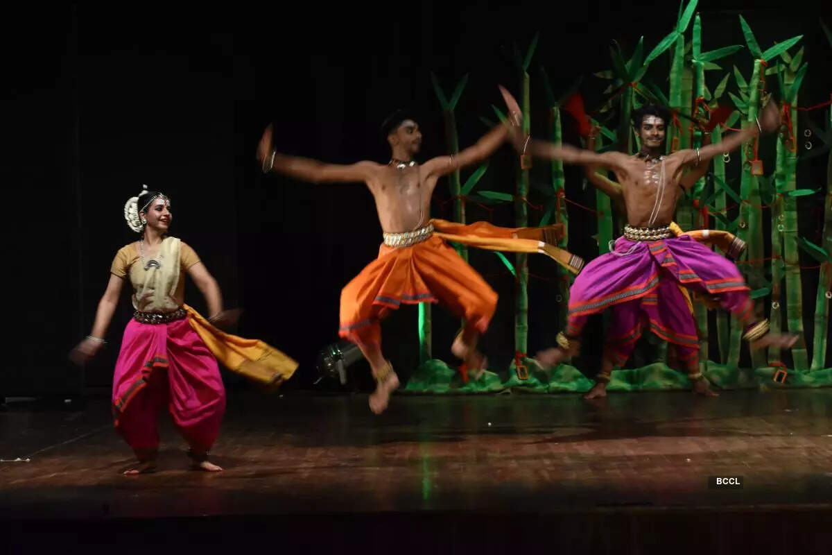 Glimpses of ‘Shrishti Pralay’ — production by Sharmila Biswas and Odissi Vision & Movement Centre from Kolkata Glimpses of ‘Shrishti Pralay’ — production by Sharmila Biswas and Odissi Vision & Movement Centre from Kolkata