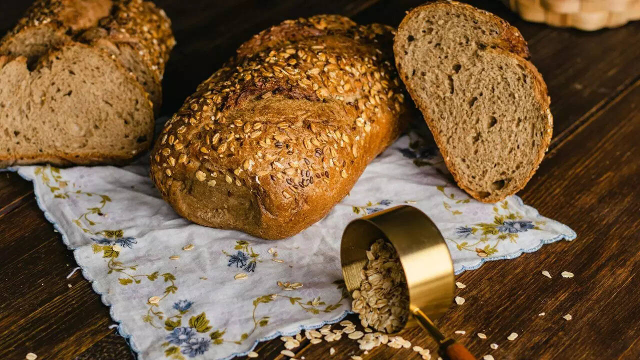 Whole-grain over white bread matters for cancer