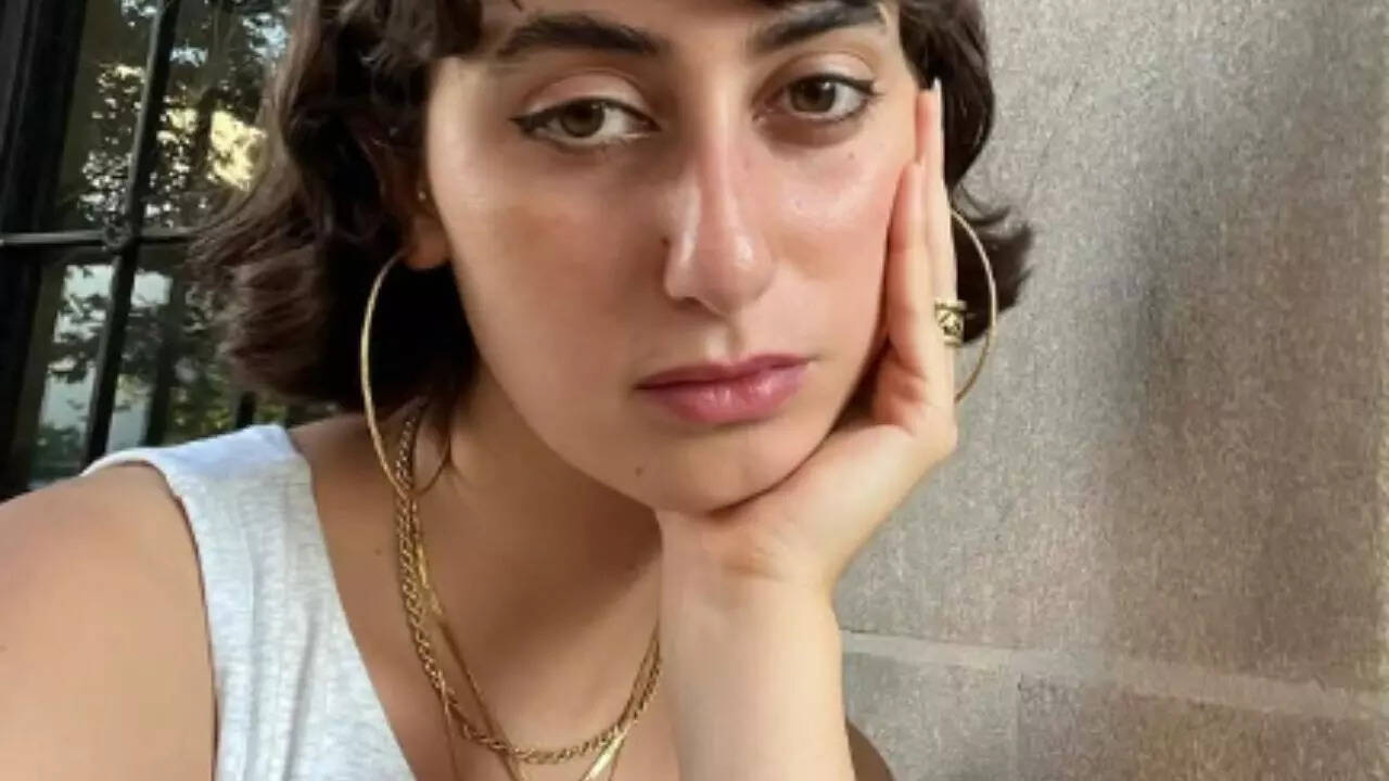 Instagram/ramaduwaji Minimal jewellery