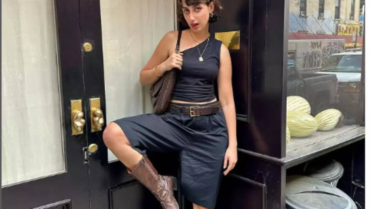 Instagram/ramaduwaji Boots and heels