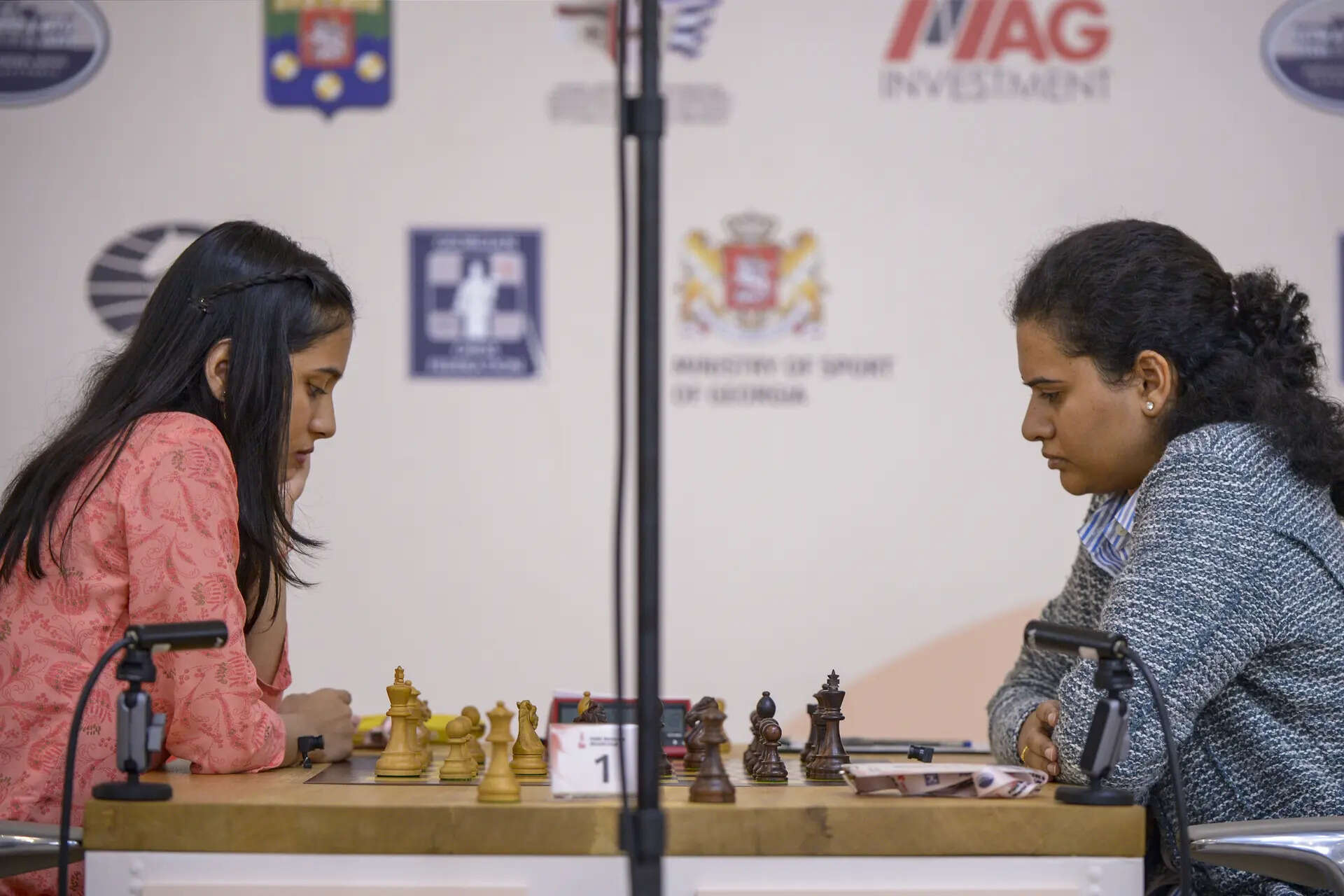 Divya Deshmukh vs Koneru Humpy (FIDE/Andrei Anosov) FIDE Women's World Cup 2025 final