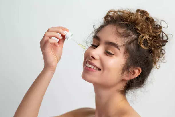 ​How is retinol used in skincare?