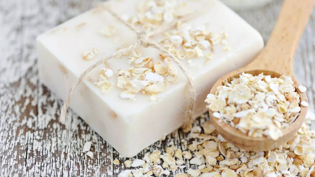 Bathe in oatmeal to calm irritated skin