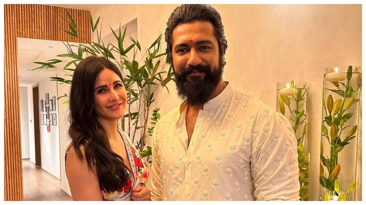 Inside Katrina and Vicky's Juhu House (6)