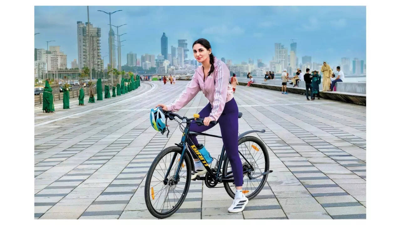 MixCollage-16-Nov-2025-01-10-AM-7161