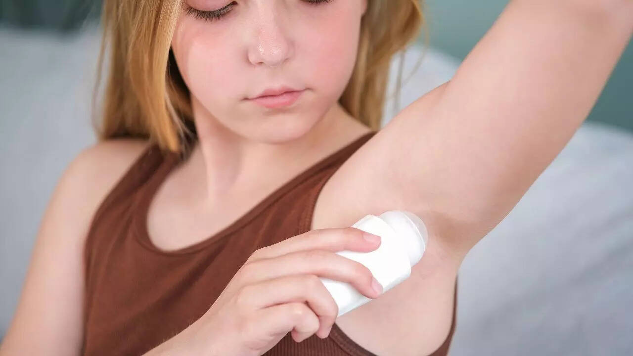 What causes body odour even after showering