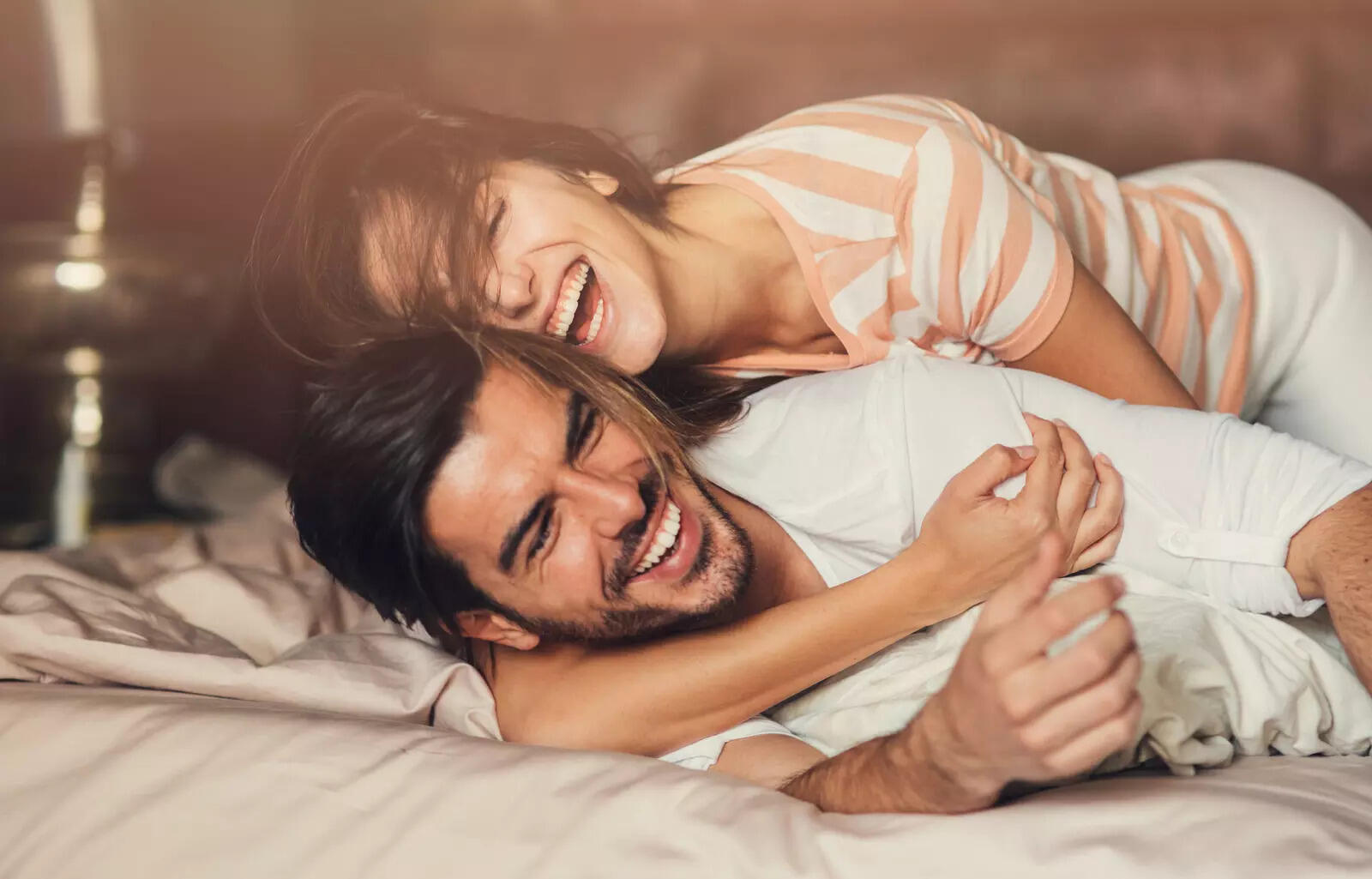 ​Warm lighting can create emotional closeness and a sense of intimacy.​